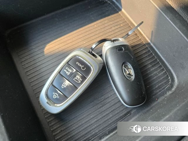 Hyundai Staria 2021 Белый из Кореи, фото 6
