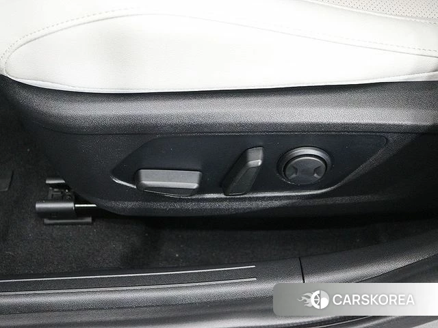 Hyundai Avante (CN7) 2020 Серебристо-серый из Кореи, фото 6