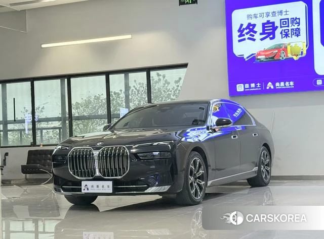 BMW 7 series 2024 Черный из Китая, фото 6