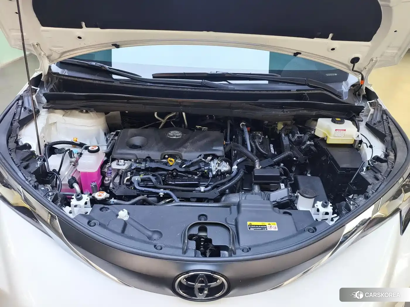 Toyota Granvia 2024 Белый из Китая, фото 6
