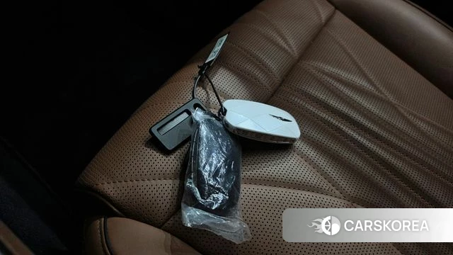 Genesis GV70 2024 Черный из Кореи, фото 6