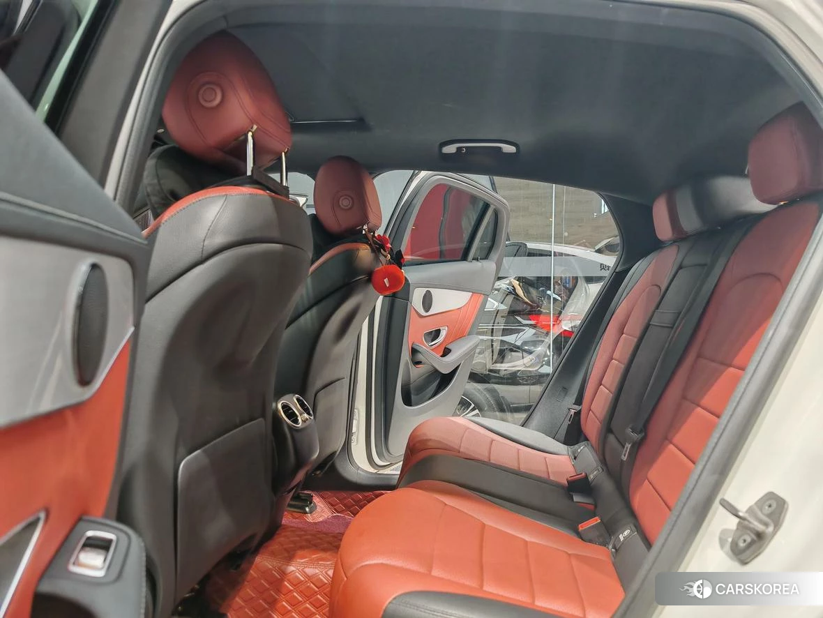 Mercedes-Benz GLC 2021 Белый из Китая, фото 6
