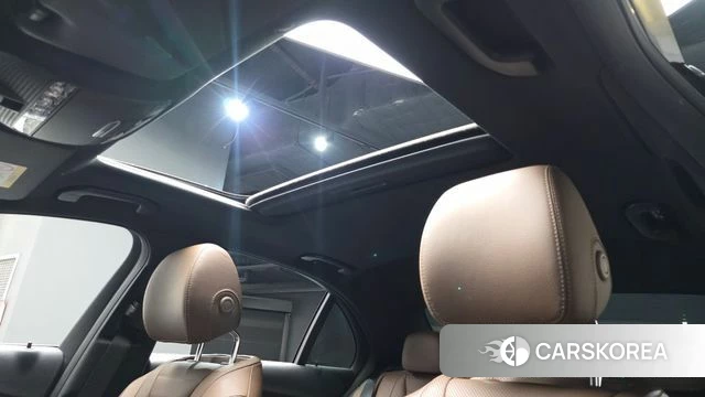 Mercedes-Benz E-Class W213 2023 Черный из Кореи, фото 6