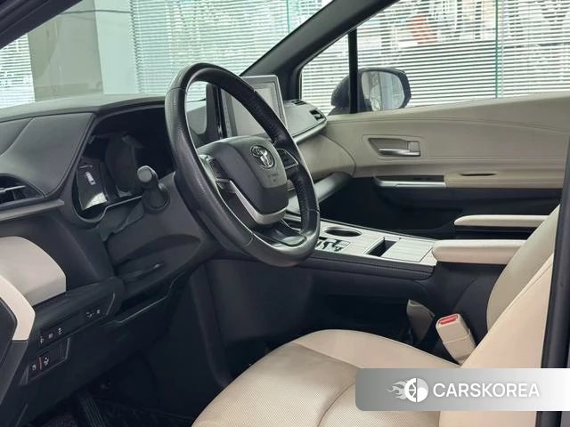 Toyota Sienna 2022 Черный из Китая, фото 6