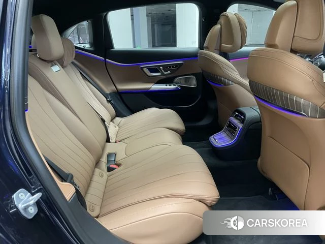 Mercedes-Benz E-Class 2026 Синий из Китая, фото 6