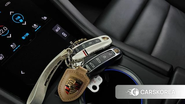 Porsche Taycan 2021 Белый из Кореи, фото 6