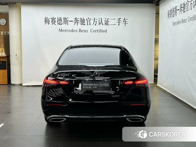 Mercedes-Benz E-Class 2023 Черный из Китая, фото 6