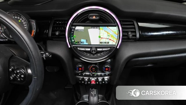 Mini Cooper 2019 Черный из Кореи, фото 6