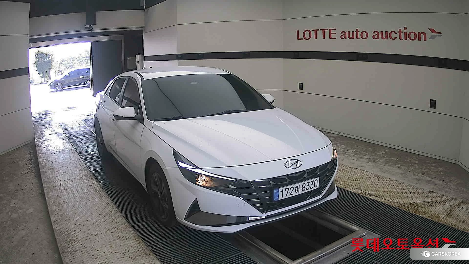 Hyundai Avante Hybrid 2023 Polar White из Кореи, фото 6