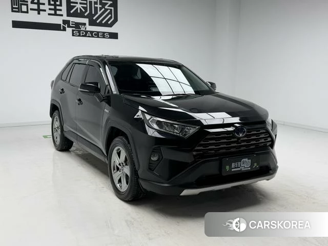 Toyota RAV4 2022 Черный из Китая, фото 6