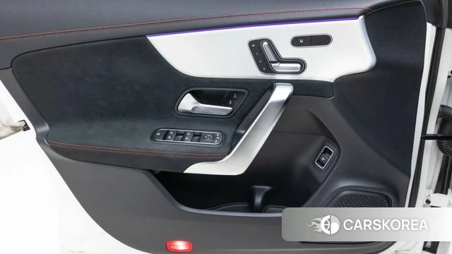 Mercedes-Benz CLA-Class C118 2023 Белый из Кореи, фото 6
