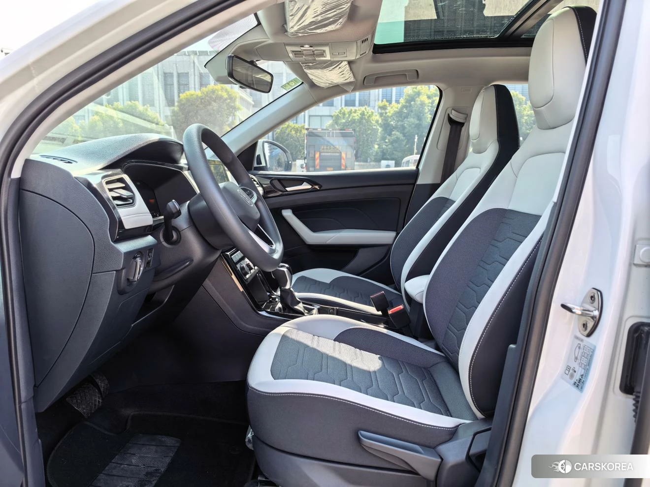 Volkswagen Tharu 2024 Белый из Китая, фото 6
