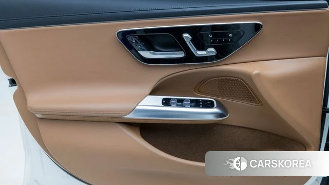 Mercedes-Benz E-Class W214 2024 Белый из Кореи, фото 6