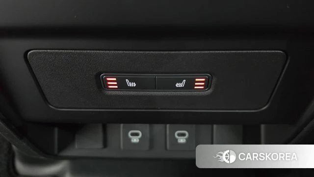 Land Rover Defender (L663) 2025 Белый из Кореи, фото 6