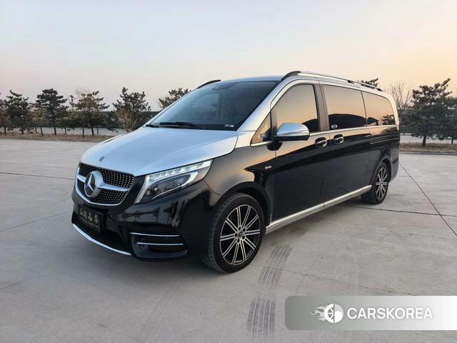 Mercedes-Benz V-Class 2022 Серебристо-серый из Китая, фото 6