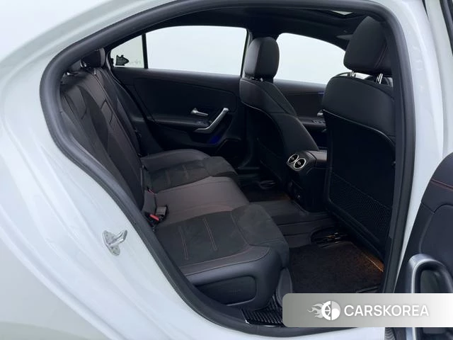 Mercedes-Benz A-Class 2023 Белый из Китая, фото 6