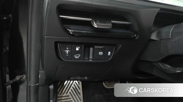 Kia EV6 2023 Черный из Кореи, фото 6