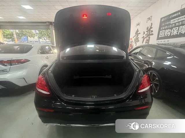 Mercedes-Benz E-Class 2020 Черный из Китая, фото 6