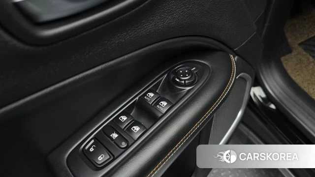 Jeep Compass 2nd Generation 2019 Черный из Кореи, фото 6