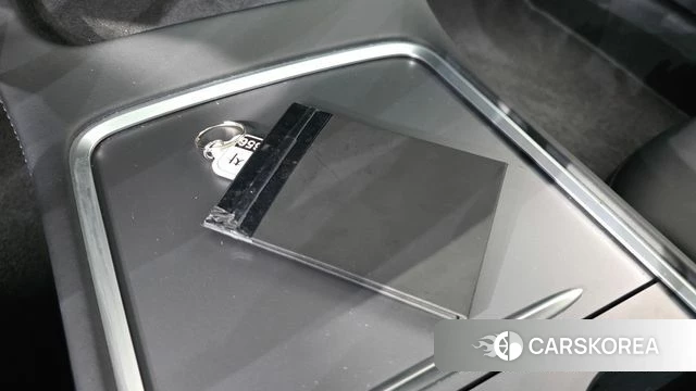 Tesla Model 3 2021 Белый из Кореи, фото 6