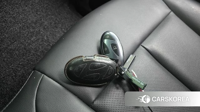 Hyundai Staria 2024 Серый из Кореи, фото 6