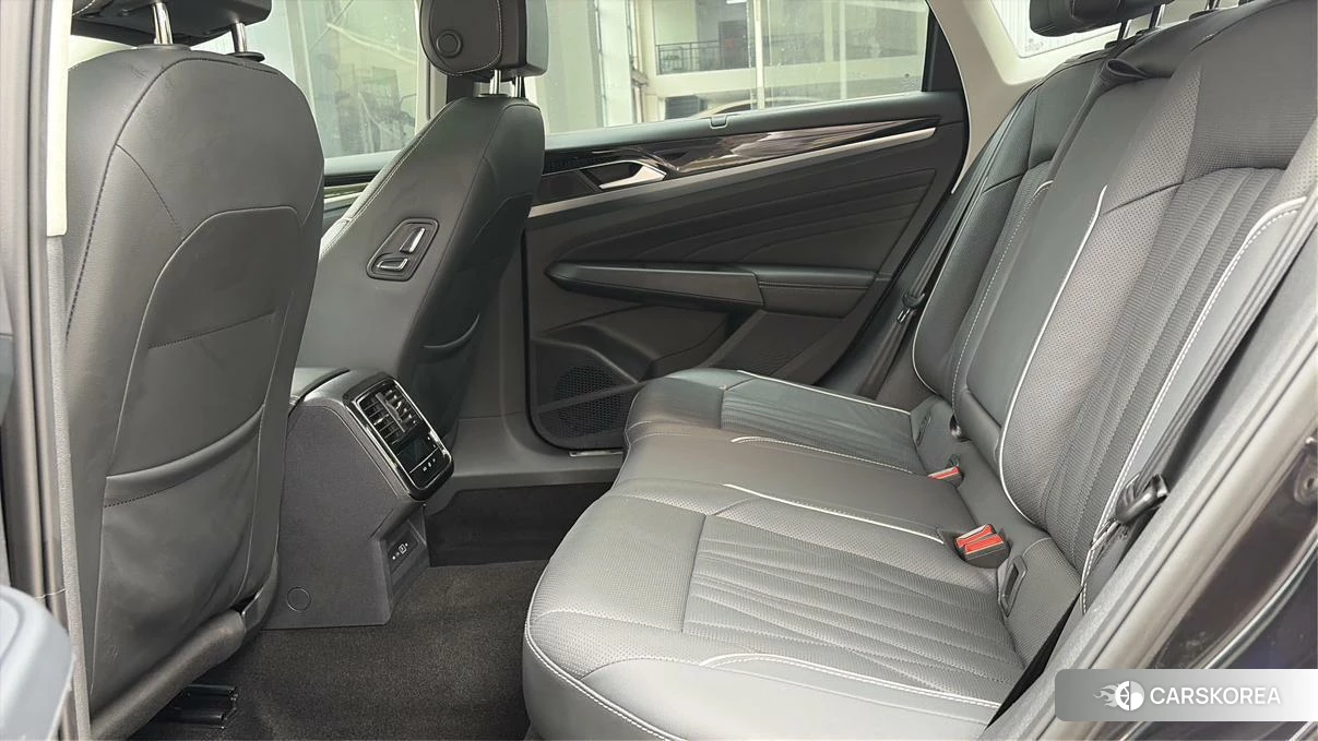 Volkswagen Passat 2021 Черный из Китая, фото 6