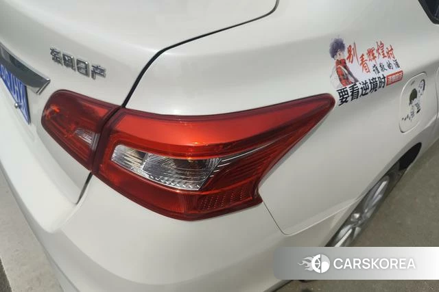 Nissan Sylphy 2024 Белый из Китая, фото 6