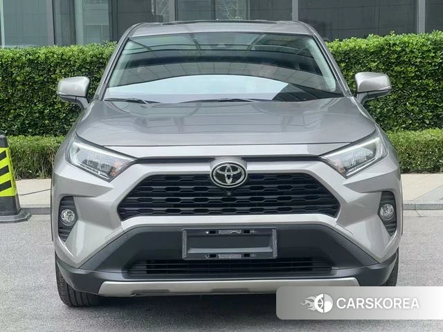 Toyota RAV4 2021 Шампань из Китая, фото 6