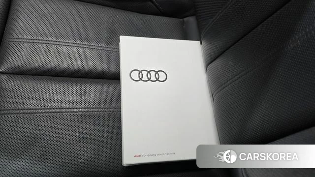 Audi A4 (B9) 2023 Синий из Кореи, фото 6