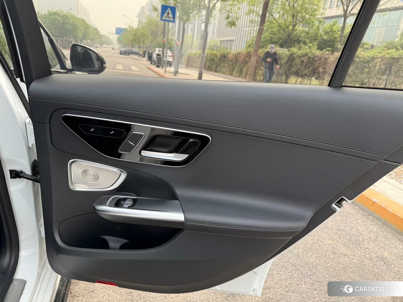 Mercedes-Benz C-class 2023 Белый из Китая, фото 6