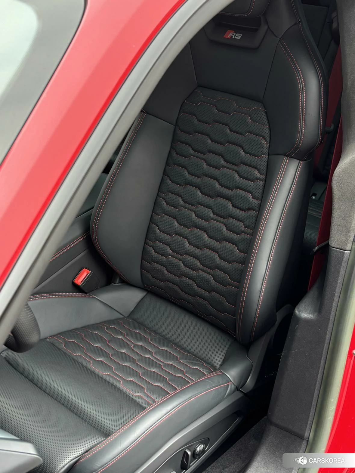 Audi e-tron 2023 Красный из Китая, фото 6