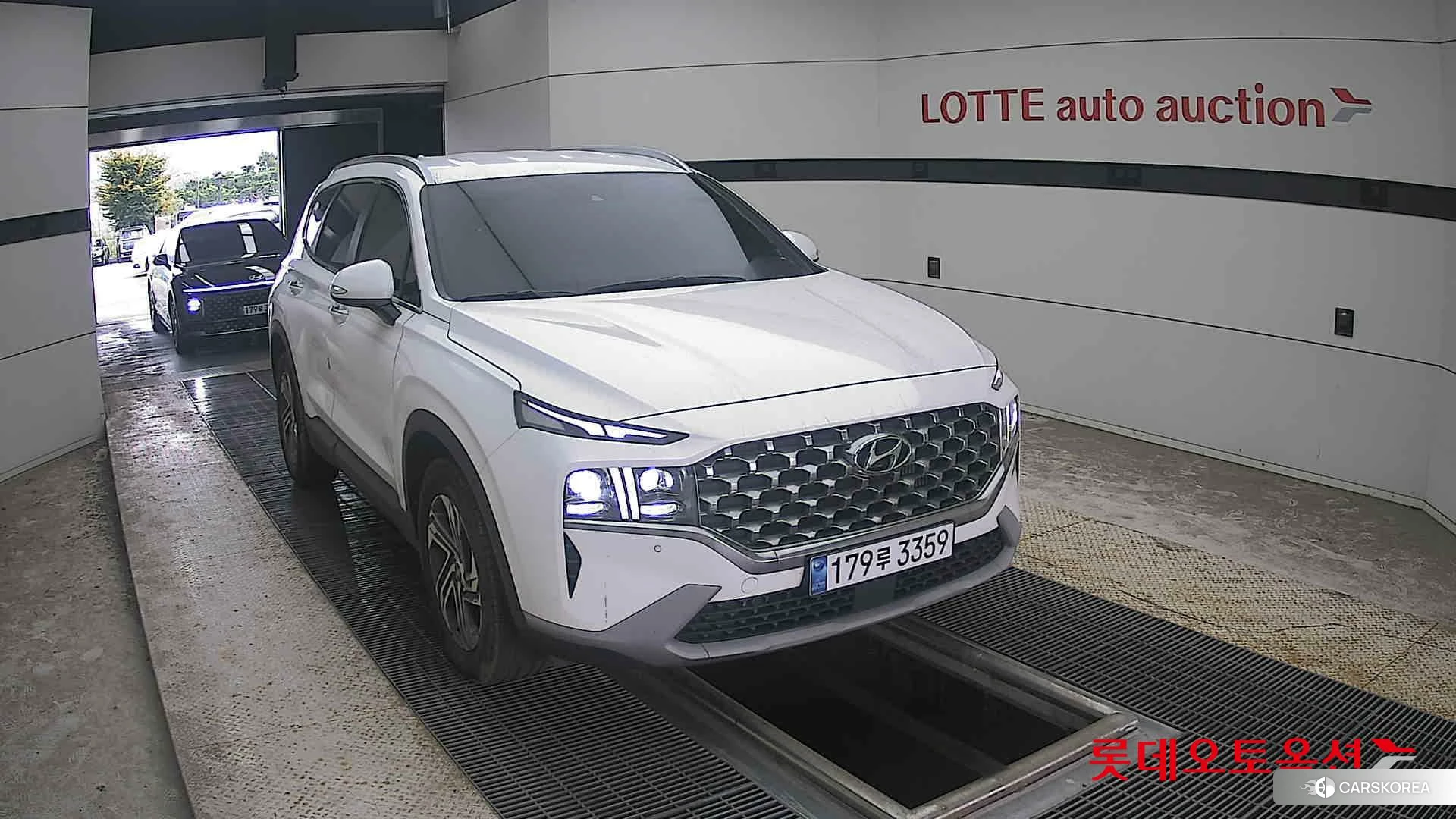 Hyundai Santa Fe 2022 Белый из Кореи, фото 6
