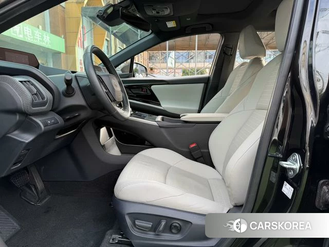 Toyota bZ4X 2023 Черный из Китая, фото 6