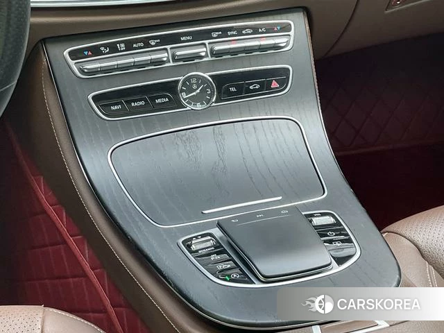 Mercedes-Benz E-Class 2020 Белый из Китая, фото 6