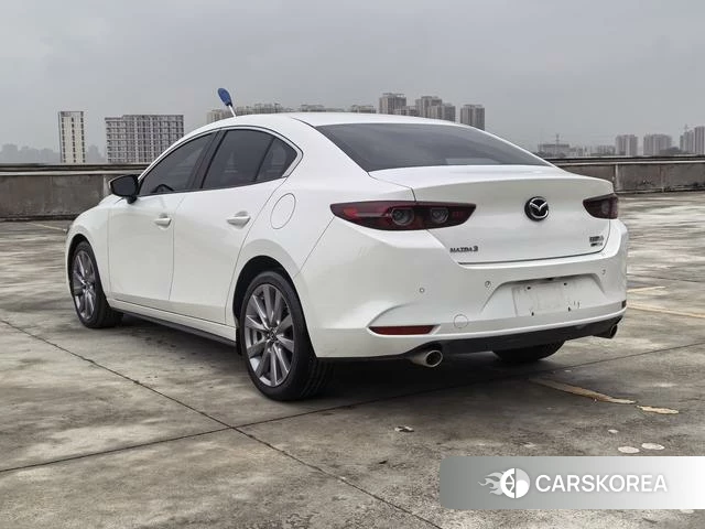 Mazda 3 2021 Белый из Китая, фото 6