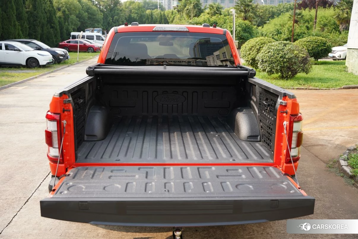 Ford F-150 2023 Оранжевый из Китая, фото 6