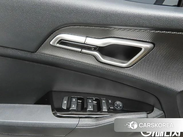 Kia Sportage 5th Generation 2021 Белый из Кореи, фото 6
