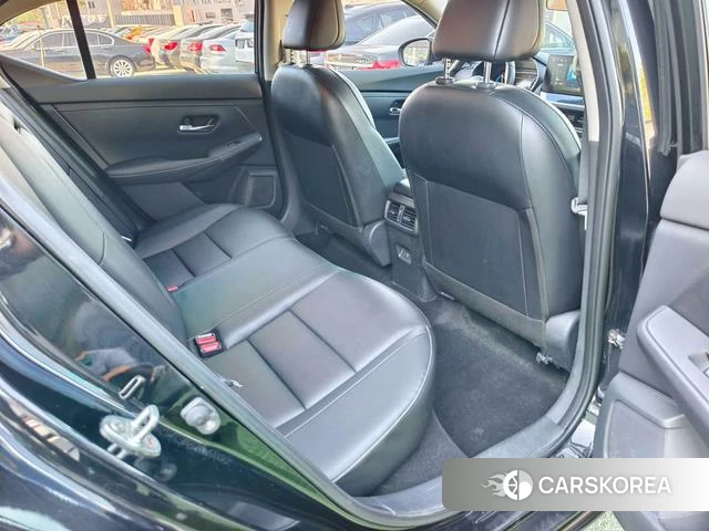 Nissan Sylphy 2023 Черный из Китая, фото 6
