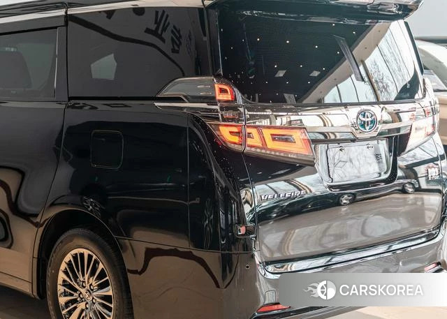 Toyota Vellfire 2021 Черный из Китая, фото 6