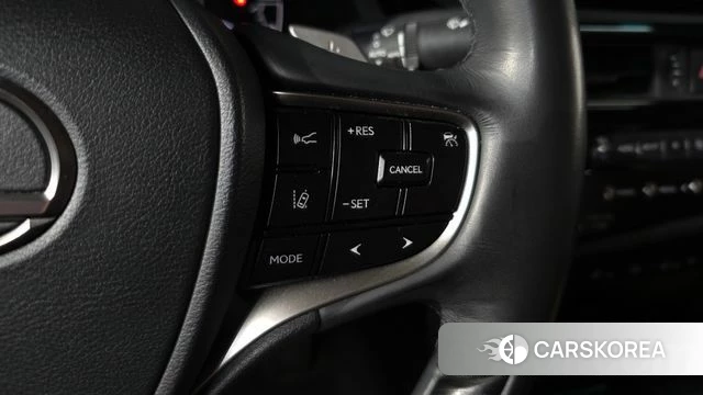 Lexus ES300h 7th generation 2023 Серый из Кореи, фото 6