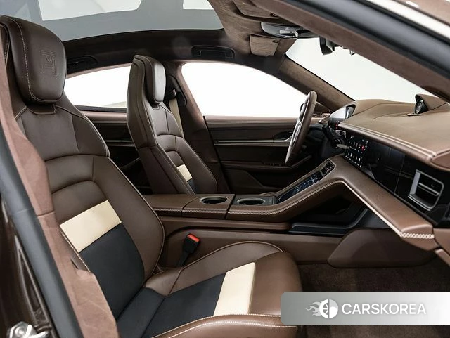 Porsche Taycan 2025 Коричневый из Кореи, фото 6