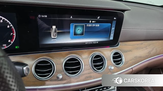 Mercedes-Benz E-Class W213 2018 Белый из Кореи, фото 6