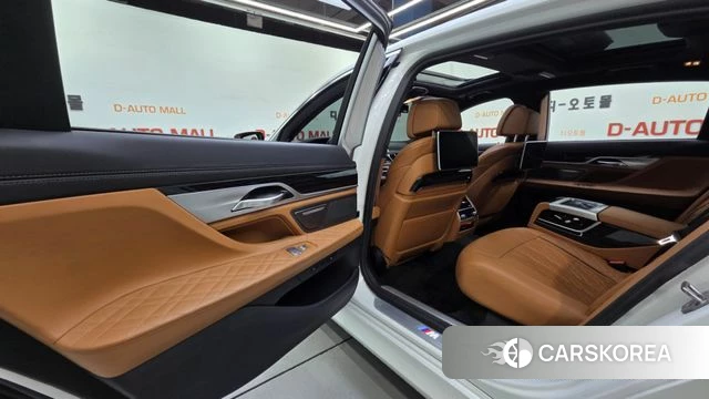 BMW 7 Series (G11) 2021 Белый из Кореи, фото 6