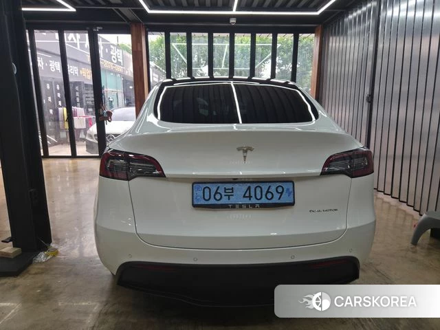 Tesla Model Y 2021 Белый из Кореи, фото 6