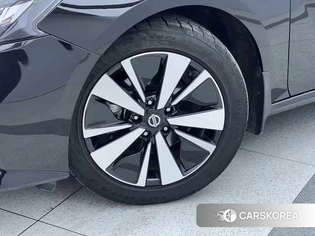 Nissan Altima 2023 Черный из Китая, фото 6
