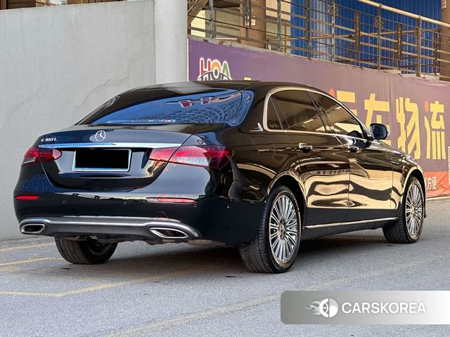 Mercedes-Benz E-Class 2021 Черный из Китая, фото 6