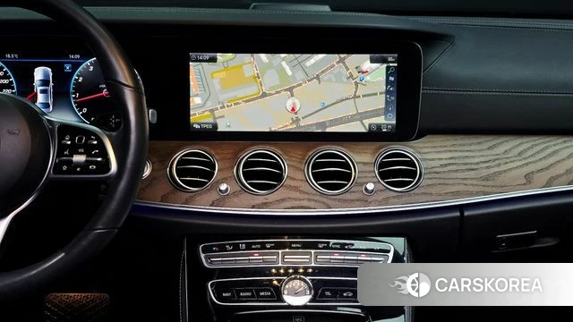 Mercedes-Benz E-Class W213 2019 Белый из Кореи, фото 6