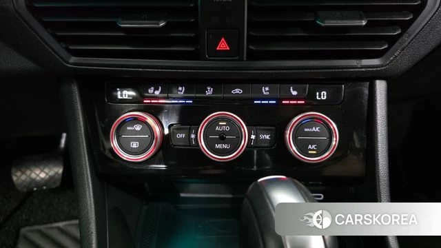 Volkswagen 7th Generation of Jetta 2021 Белый из Кореи, фото 6