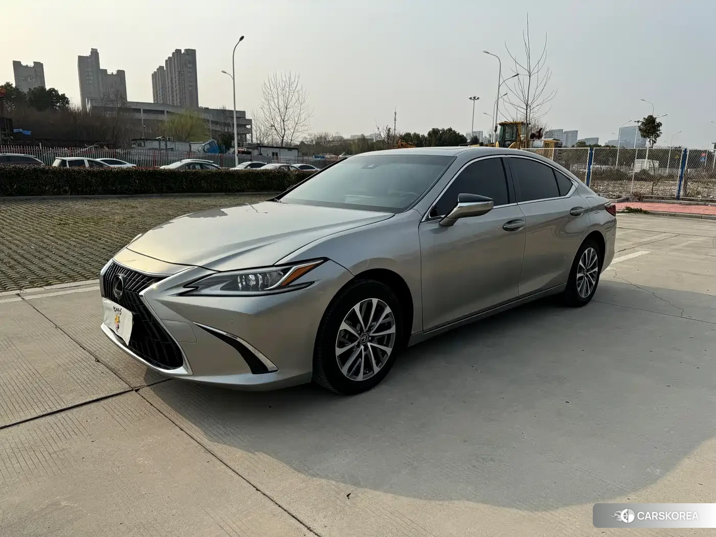 Lexus ES 2024 Silver/gray из Китая, фото 6