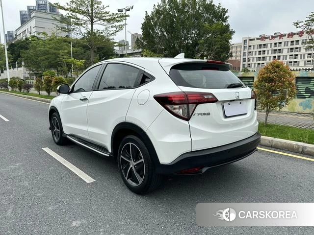 Honda Vezel 2021 Белый из Китая, фото 6
